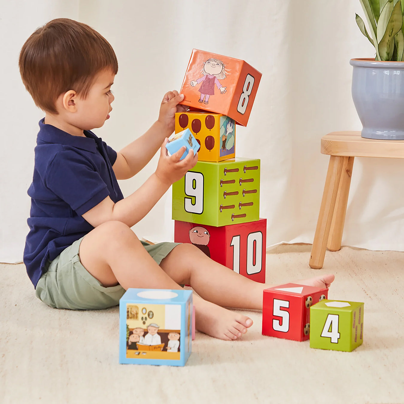 Stacking cubes with Alfie Atkins